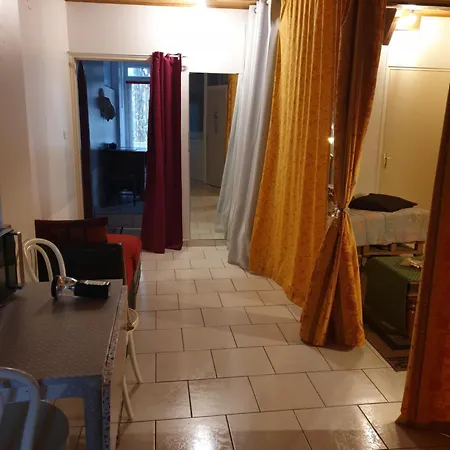 Guest house La Demeure