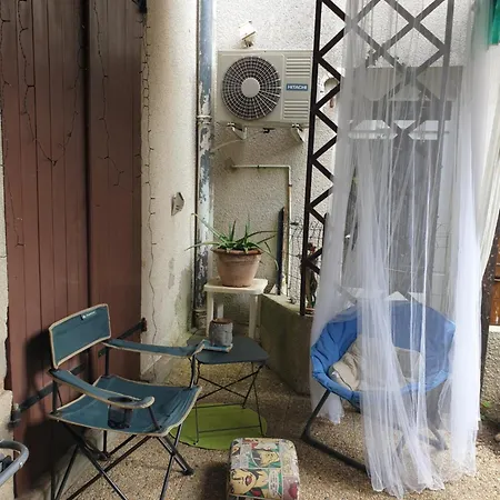 Guest house La Demeure *